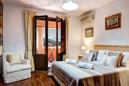 Gocce Villas - Villa De Flores Country Style Villa With Pool Massa Lubrense Bagian luar foto