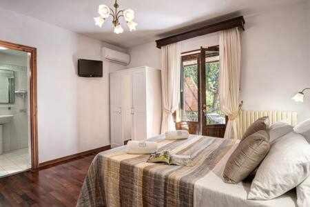 Gocce Villas - Villa De Flores Country Style Villa With Pool Massa Lubrense Bagian luar foto