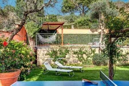 Gocce Villas - Villa De Flores Country Style Villa With Pool Massa Lubrense Bagian luar foto